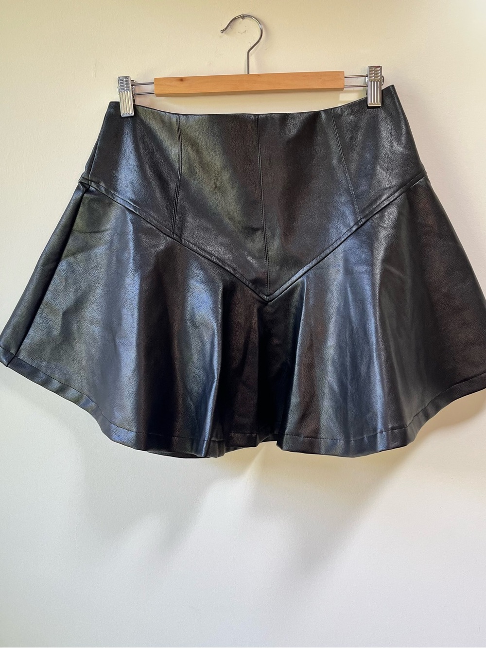 NWT Commense Black Faux Leather Flared Mini Skirt - L